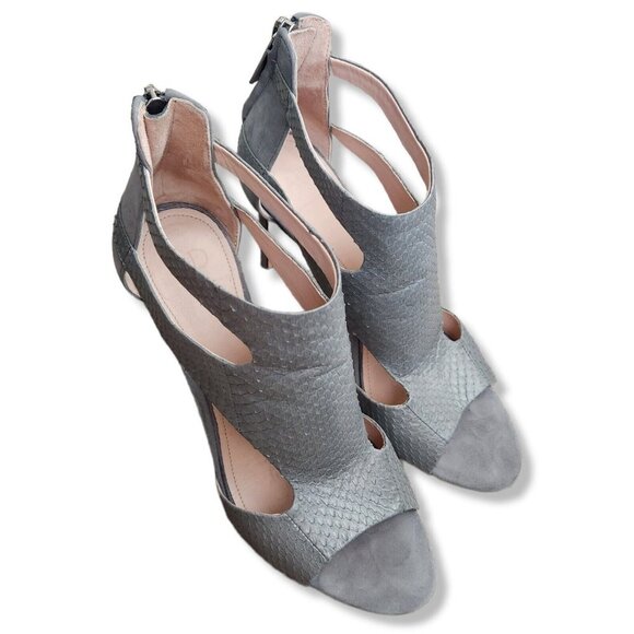 AD & Daughters Armistead Sz 8 Embossed Snake Suede Grey Leather Peep Toe Heels - Picture 2 of 10